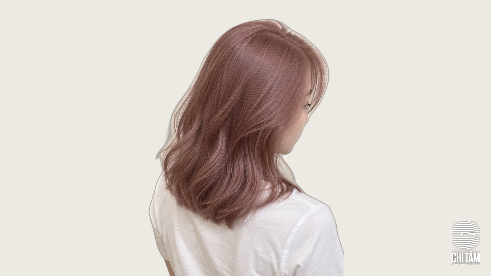 Tóc hồng đất dusty rose góc chéo sau, màu phủ đều không lộ chân tóc đen