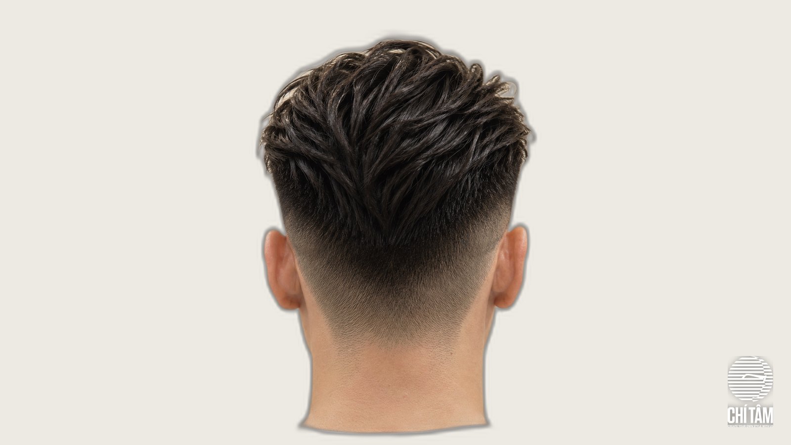 Đường cắt chân gáy và fade đối xứng của tóc nam undercut
