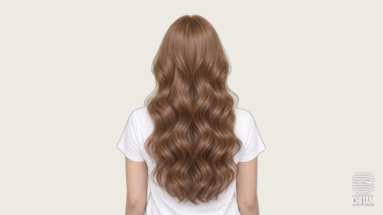 Song loi doi xung tren toc nhuom nau caramel nhin tu phia sau - Chi Tam Hair Salon